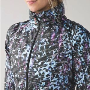Lululemon Back Pack It Jacket Size 4 Floral Sport Tranquil Blue Multi